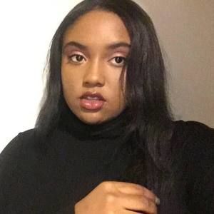 Meet your Posher, Joely